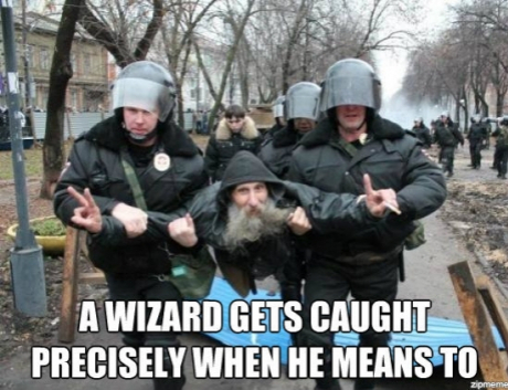 gandalf-wizard-lord-of-the-rings-a-wizard-gets-caught-precisely-when-he-means-to-13561332990.jpg